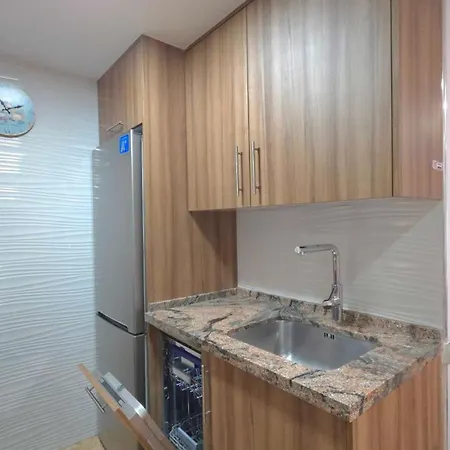 Suncastle -with Share Rooftop Terrace And Barbecue Διαμέρισμα *
